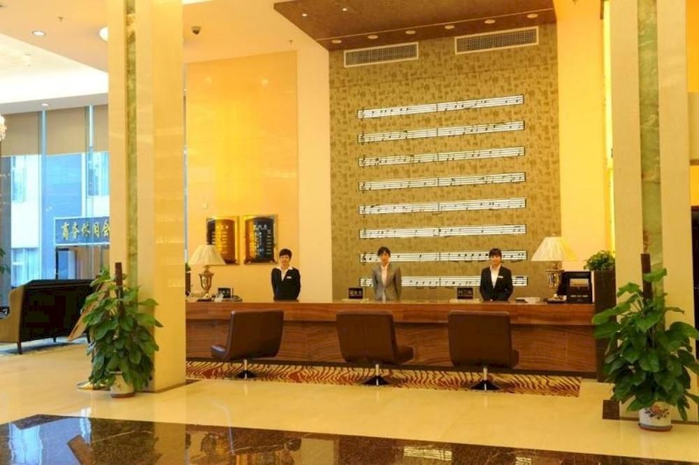 Golden Dragonball Hotel Ґуйлінь Екстер'єр фото