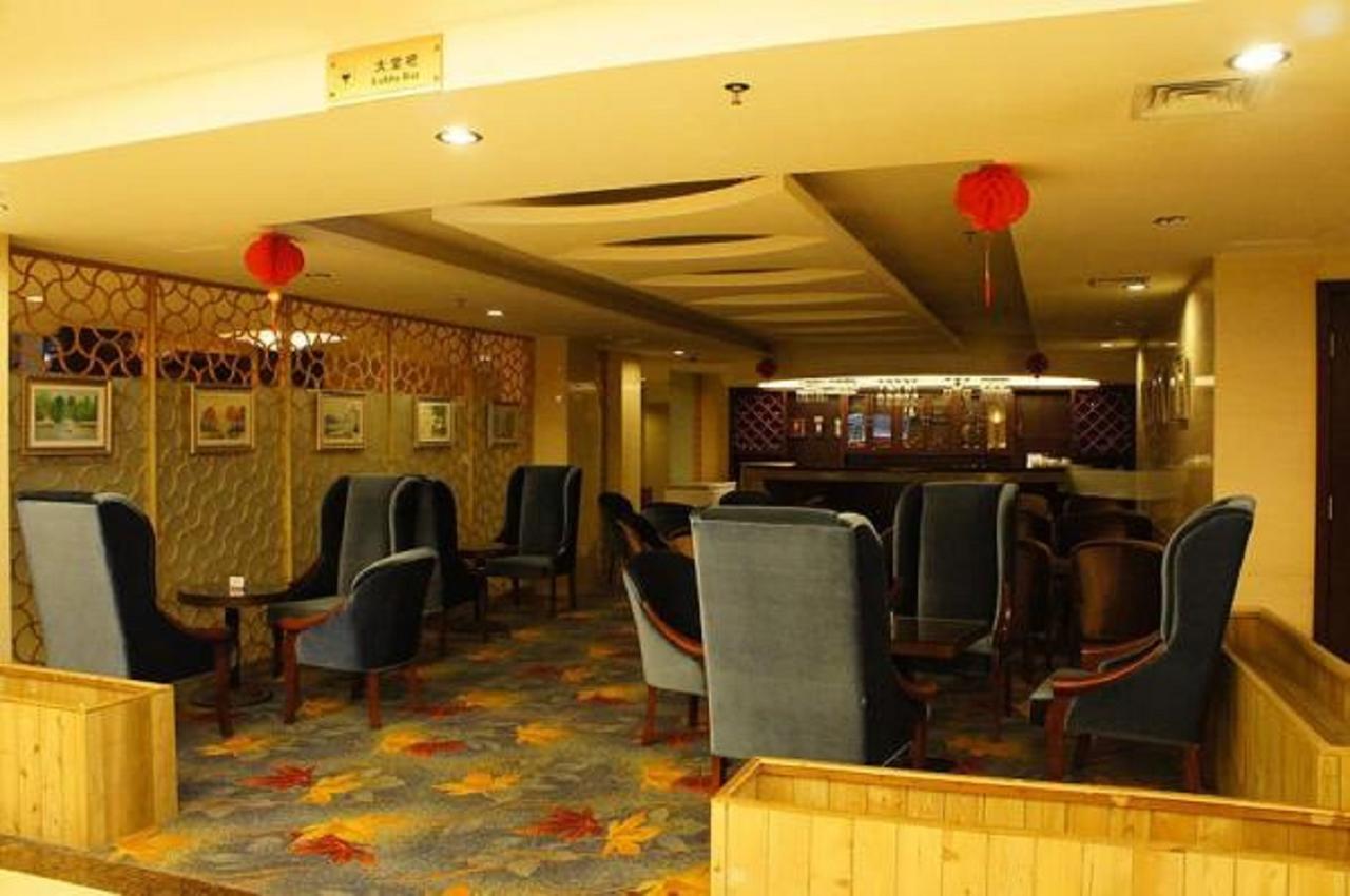 Golden Dragonball Hotel Ґуйлінь Екстер'єр фото