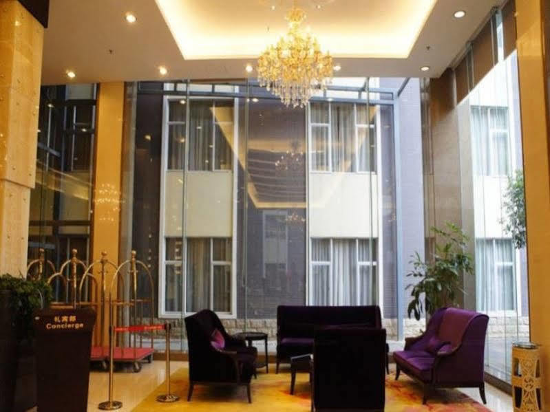Golden Dragonball Hotel Ґуйлінь Екстер'єр фото