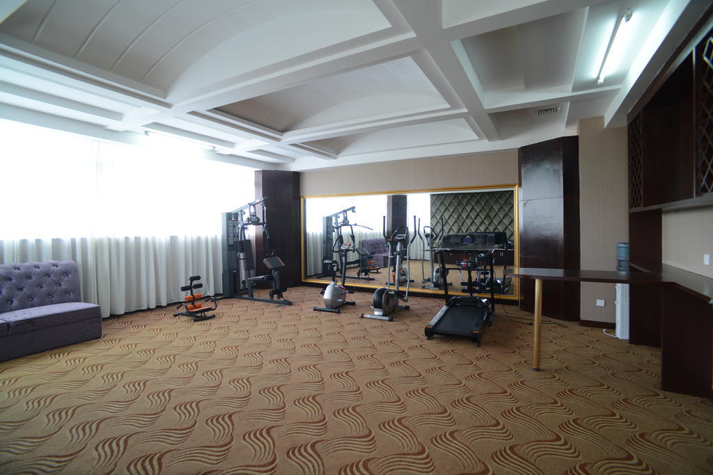 Golden Dragonball Hotel Ґуйлінь Екстер'єр фото
